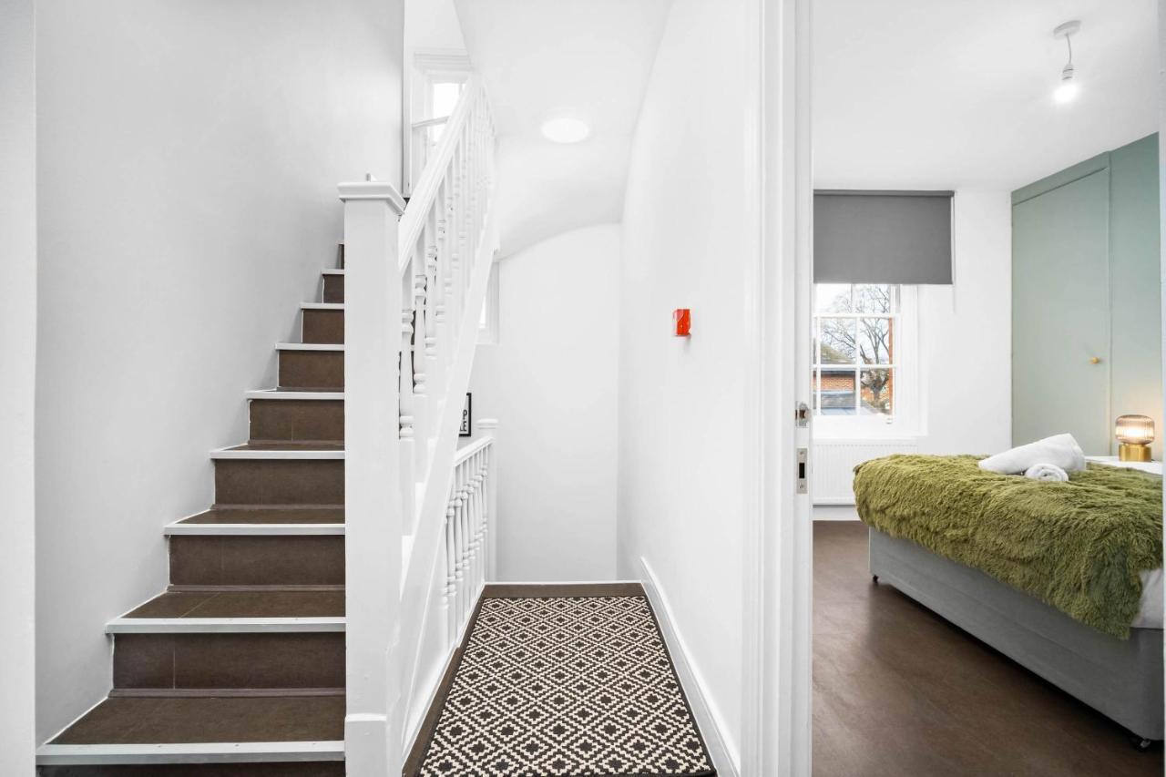 The Town Haus By Homebay Апартаменты